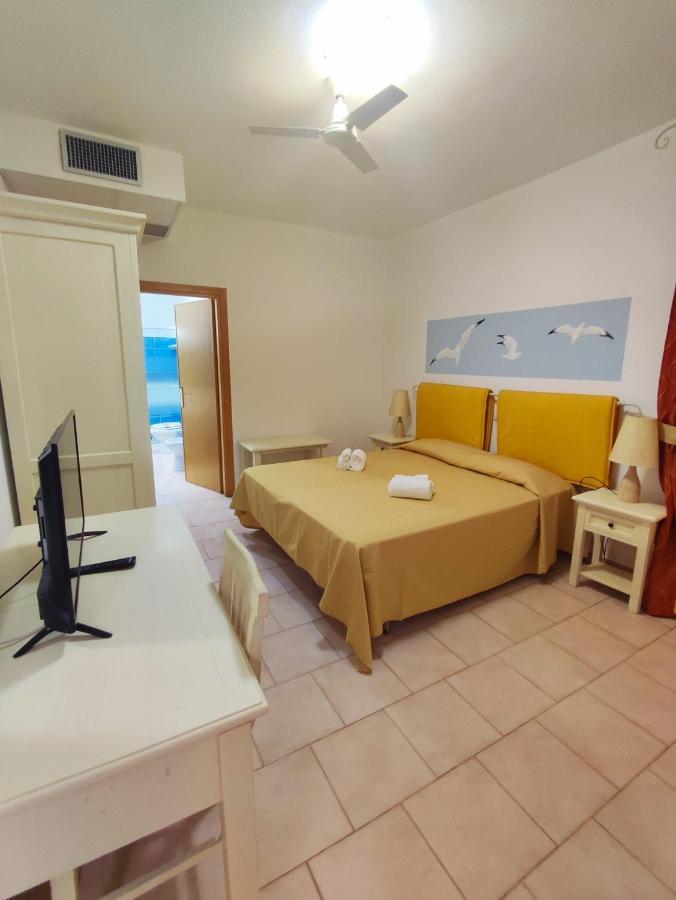 A.I.R. Hotel Gabbiano Isola Rossa Dış mekan fotoğraf