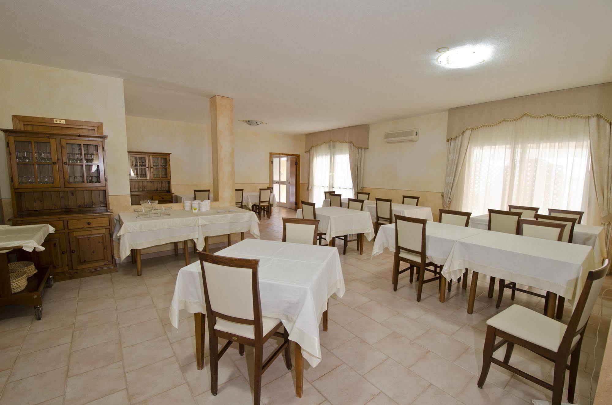 A.I.R. Hotel Gabbiano Isola Rossa Dış mekan fotoğraf